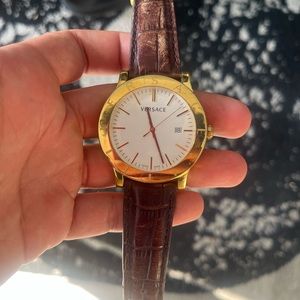 Versace authentic Swiss made! Need a new battery and change of leather strap!